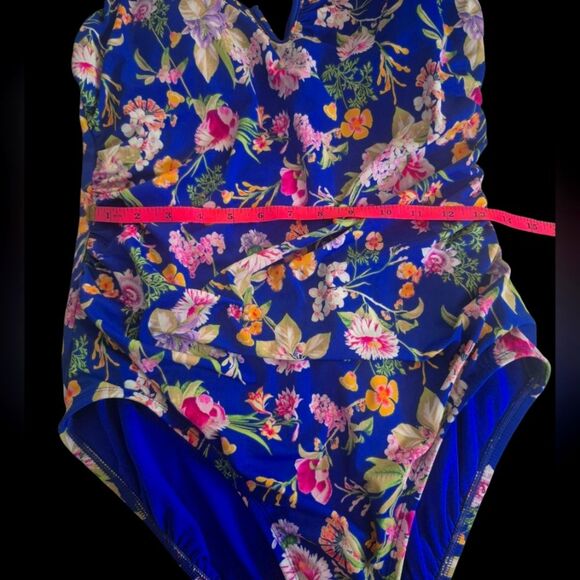 Splash into Style with Time and Tru Floral Swimsuit - Size XL (16-18) - Picture 5 of 7